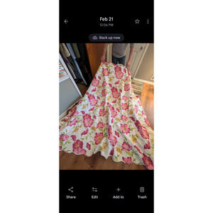 Vintage floral scalloped quilt 100 x 87